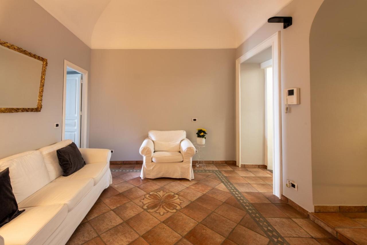 Meravigghia Apartment チェファル エクステリア 写真