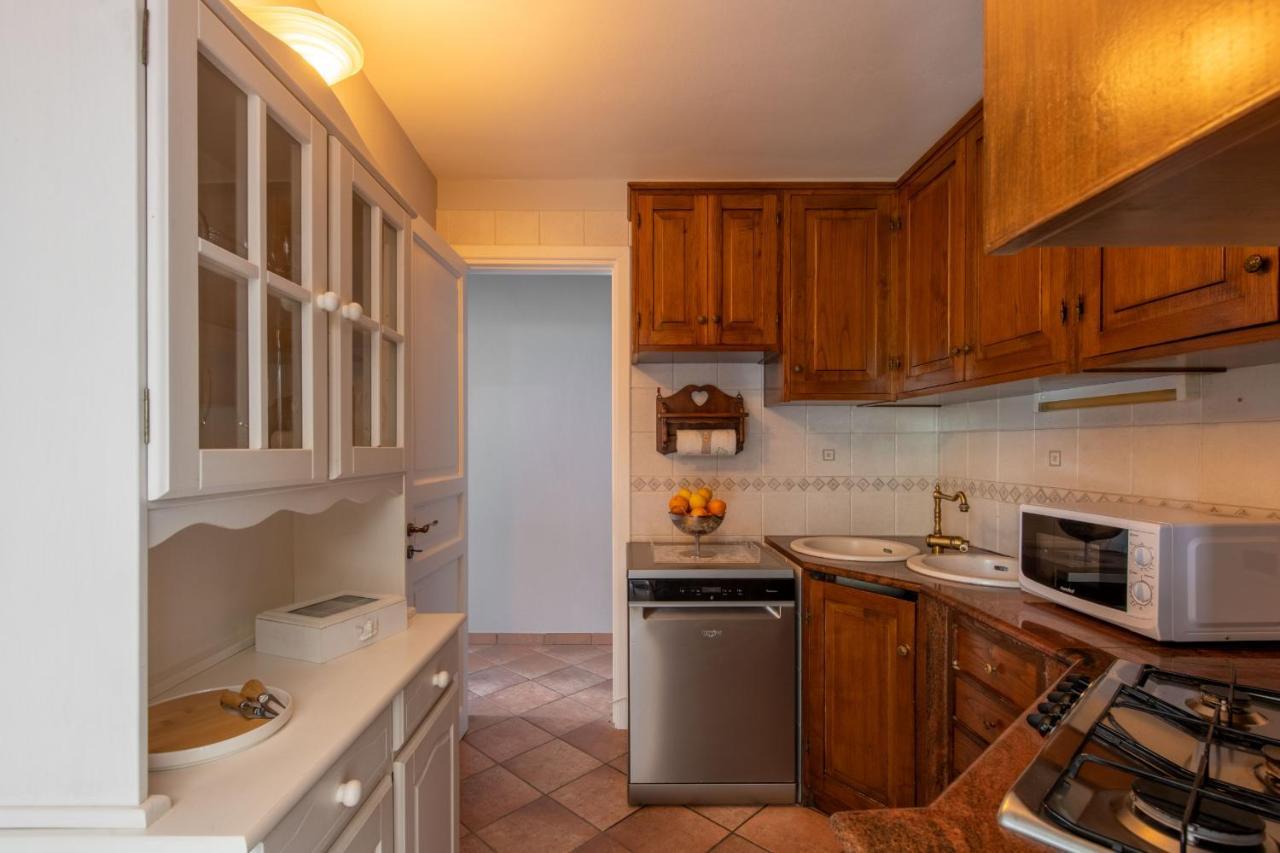 Meravigghia Apartment チェファル エクステリア 写真